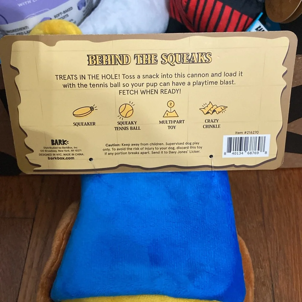 NWT BarkBox Sniffin Booty Pirate Themed Box